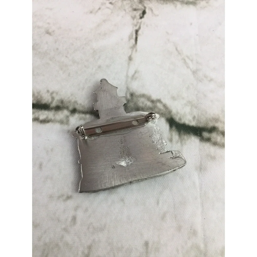 Pewter‎ Toned Lighthouse Brooch Pin Beautiful 2